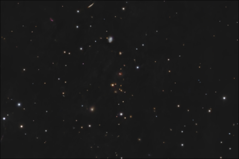 Faint galaxy cluster from the wide-field view